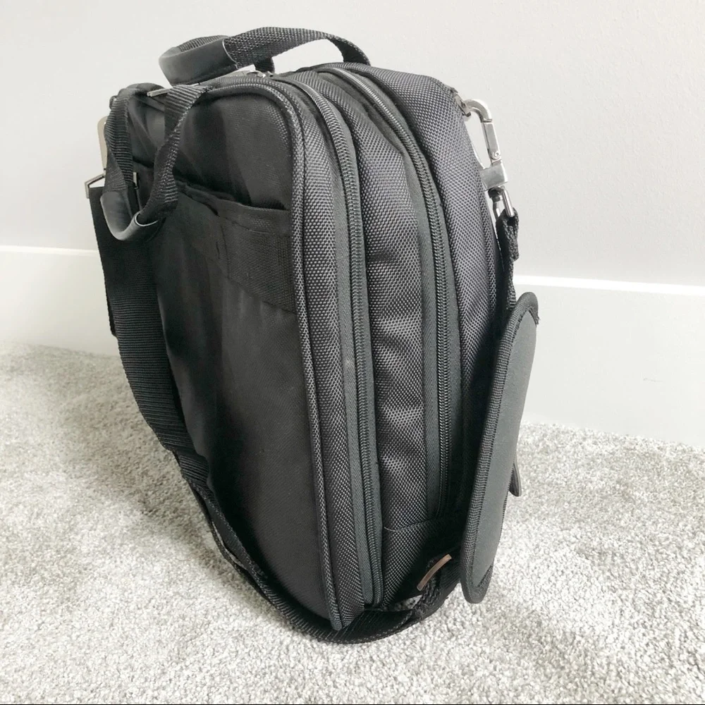 Kenneth Cole Reaction Laptop Bag